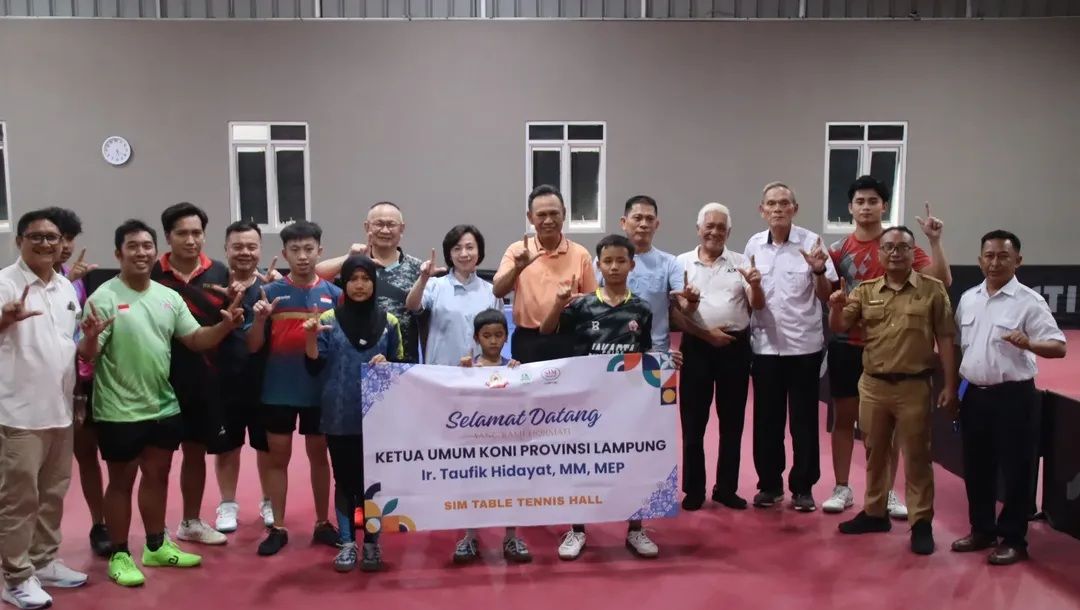 Sempat Main Pingpong, Ketum KONI Lampung Harap PTMSI Pertahankan Tradisi Medali PON