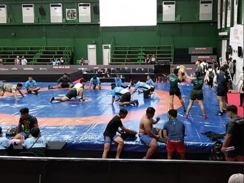 Gulat dan Tarung Drajat Lampung Siap Memulai Laga di PON Beladiri II Kudus