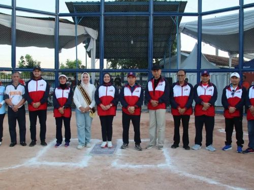 Ketua KONI Lampung Hadiri Pembukaan Gubernur Slowpitch Turnamen 2025