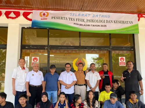 KONI Lampung Lepas 11 Pegulat ke Kejurnas Walikota Padang Cup VII 2025