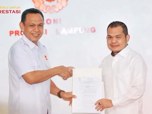 KONI Lampung Serahkan SK Kepengurusan KONI Mesuji Masa Bakti 2026–2030