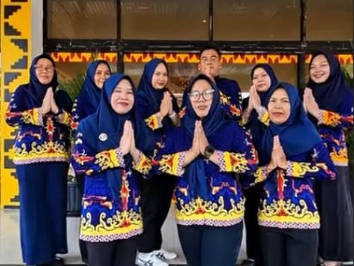 Ucapan selamat ulang tahun ke-66 dari Staf Sekretariat KONI Provinsi Lampung kepada Ketua Umum KONI Lampung, Ir. H. Taufik Hidayat, M.M., M.E.P., disertai doa untuk kesehatan, umur panjang, dan kesuksesan dalam memimpin organisasi.